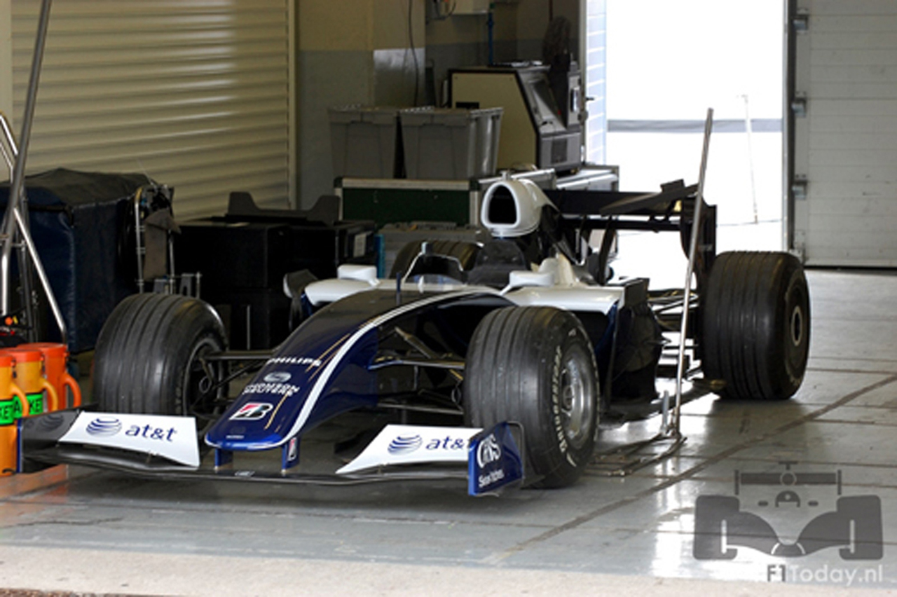 ウィリアムズ FW31 カラーリング スクープ画像