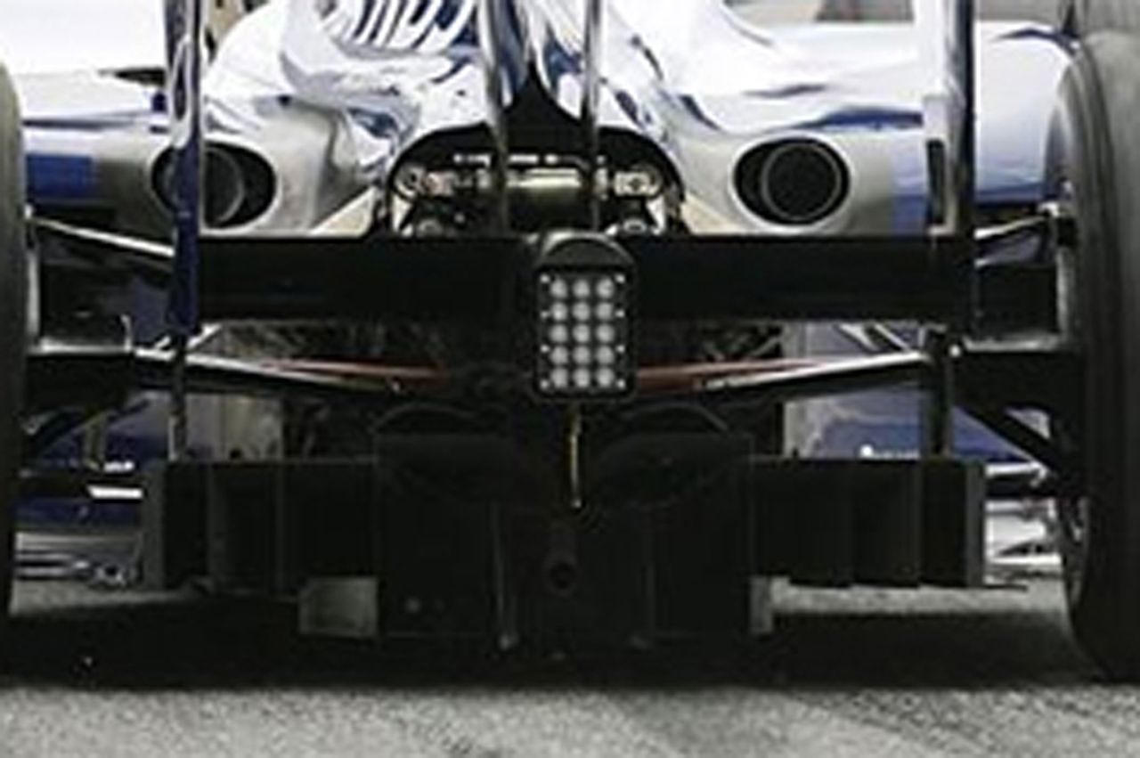 ウィリアムズ FW31 ディフューザー
