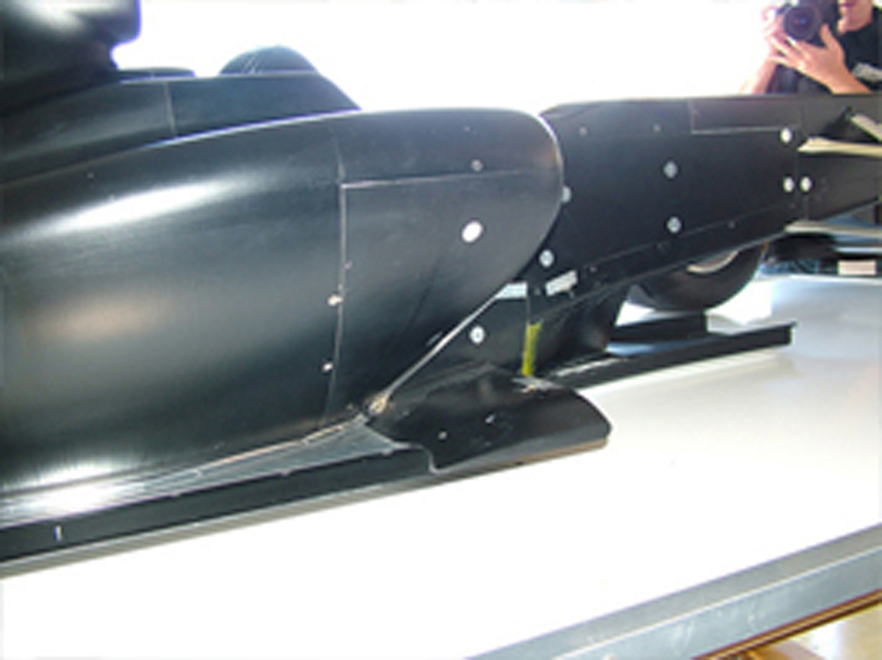 ローラ MB-03 サイド