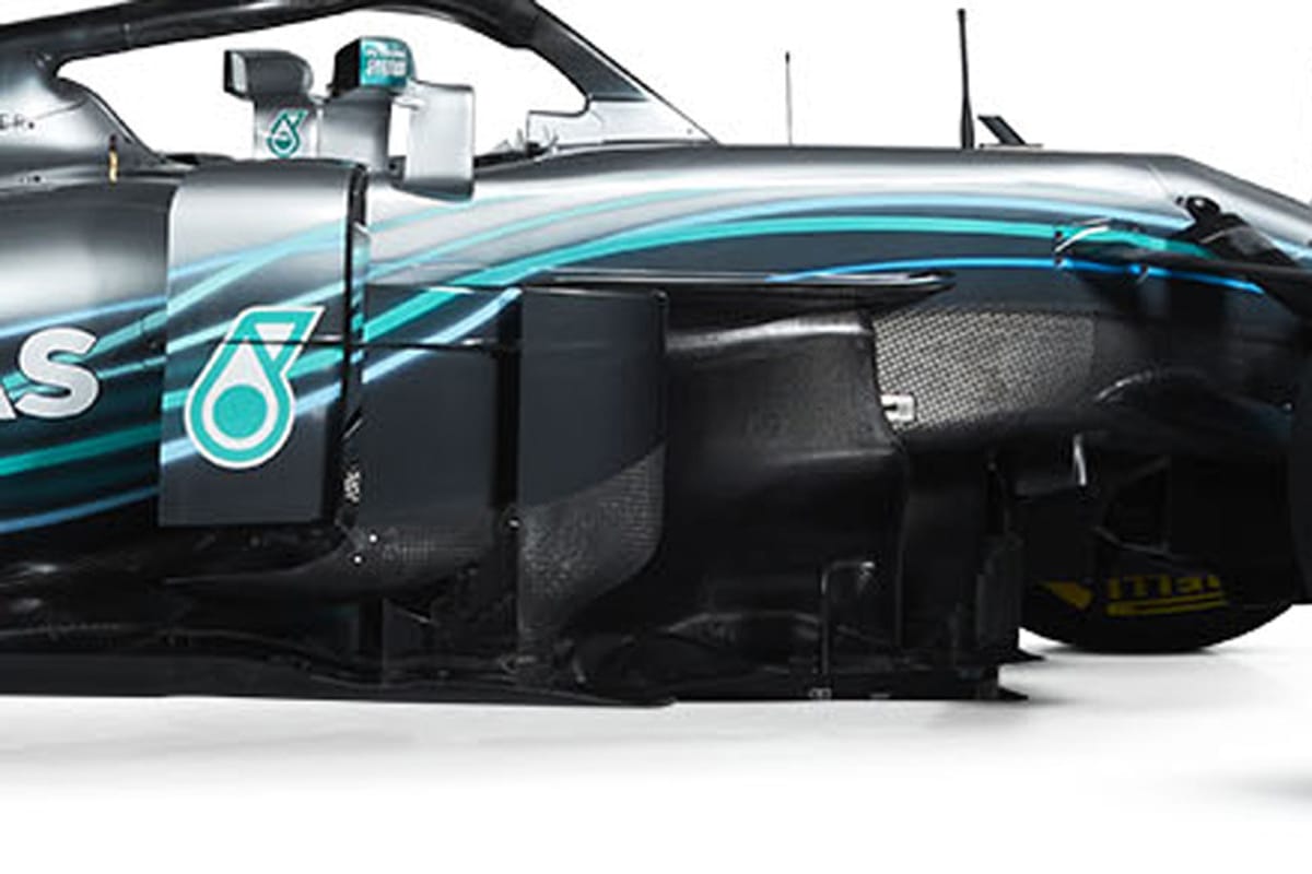 メルセデス W09 (バージボード)