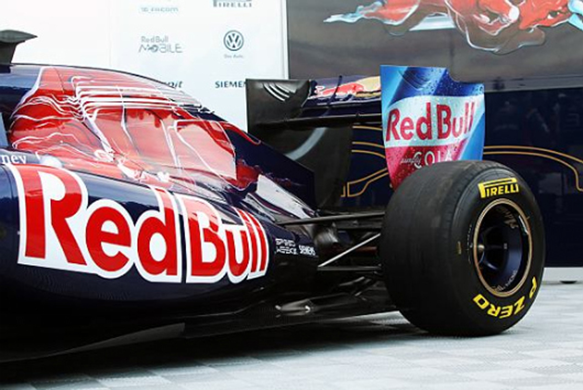 トロ・ロッソ STR6 リア