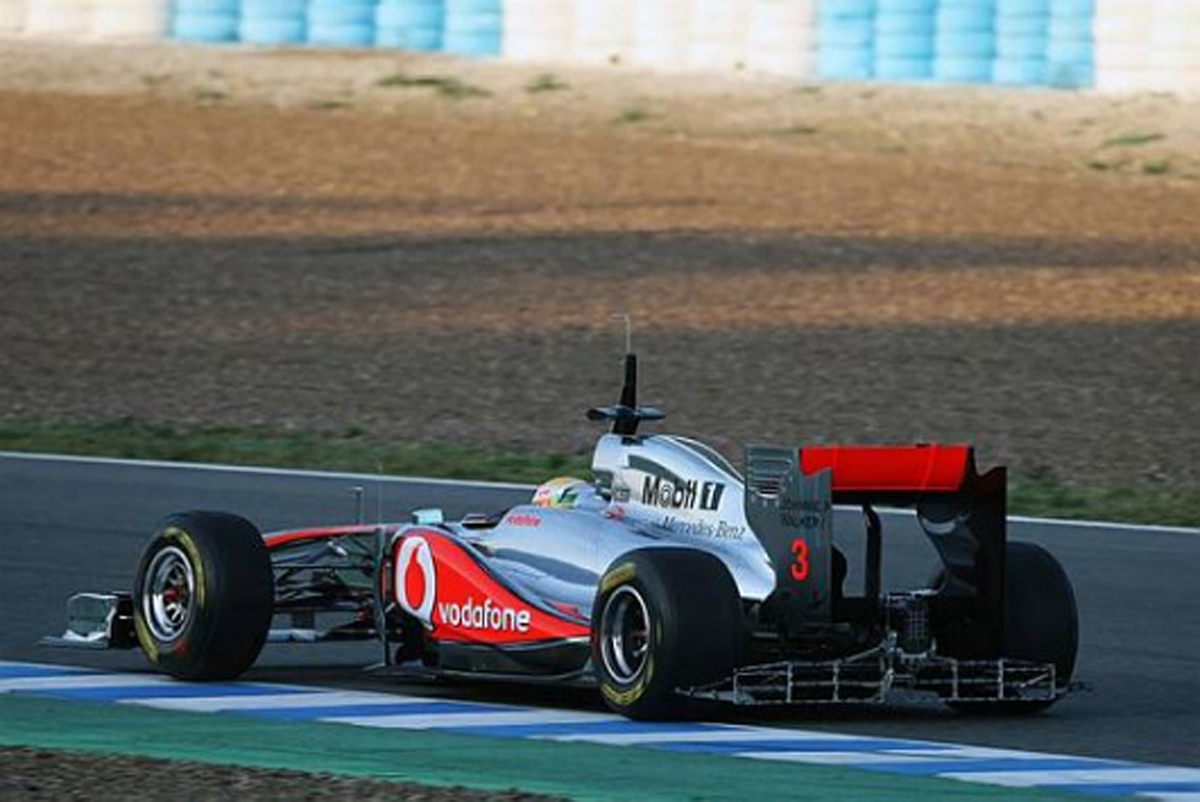 McLAREN MP4-26