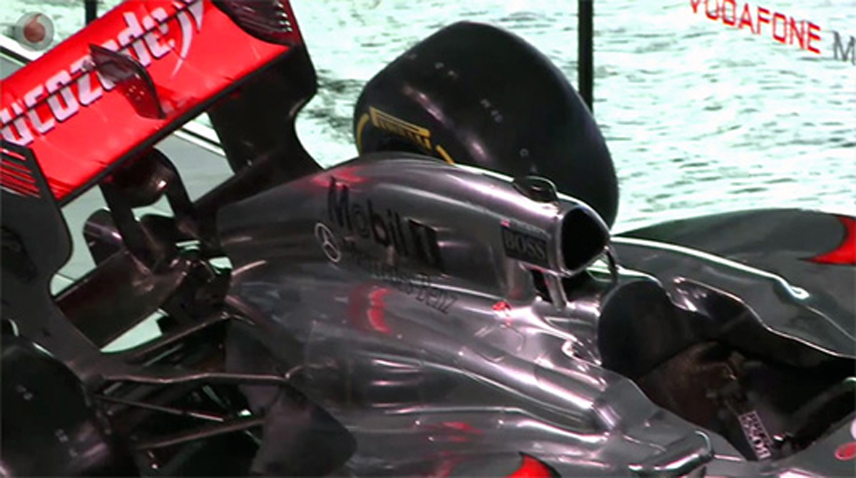 マクラーレン MP4-28 プルロッド式リアサスペンション