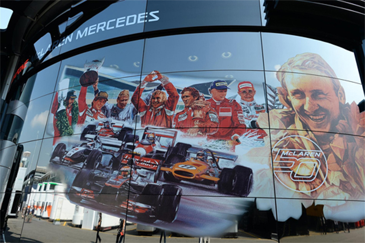 マクラーレン 50周年 モーターホーム