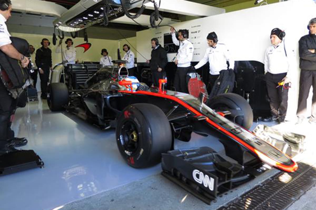 McLaren Honda MP4-30 ヘレステスト速報