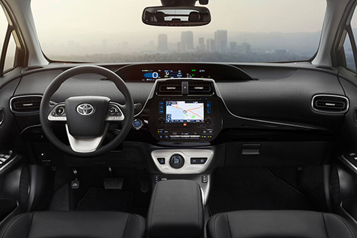 New TOYOTA PRIUS