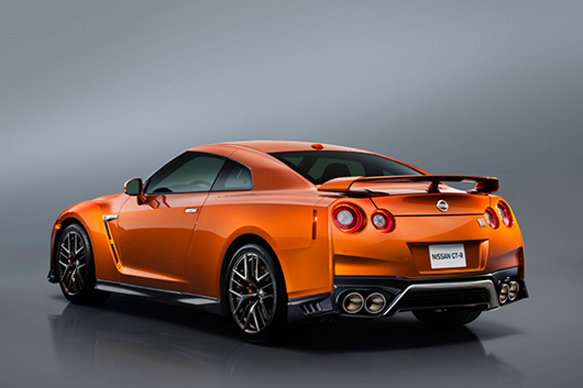 NISSAN GT-R 2017