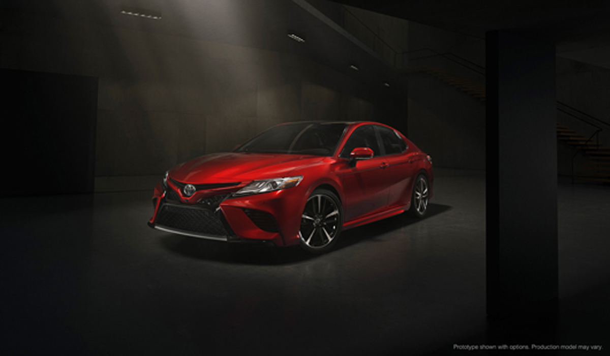 トヨタ 新型カムリ