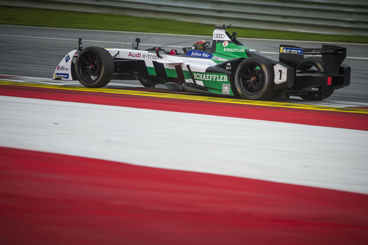 Audi e-tron FE04