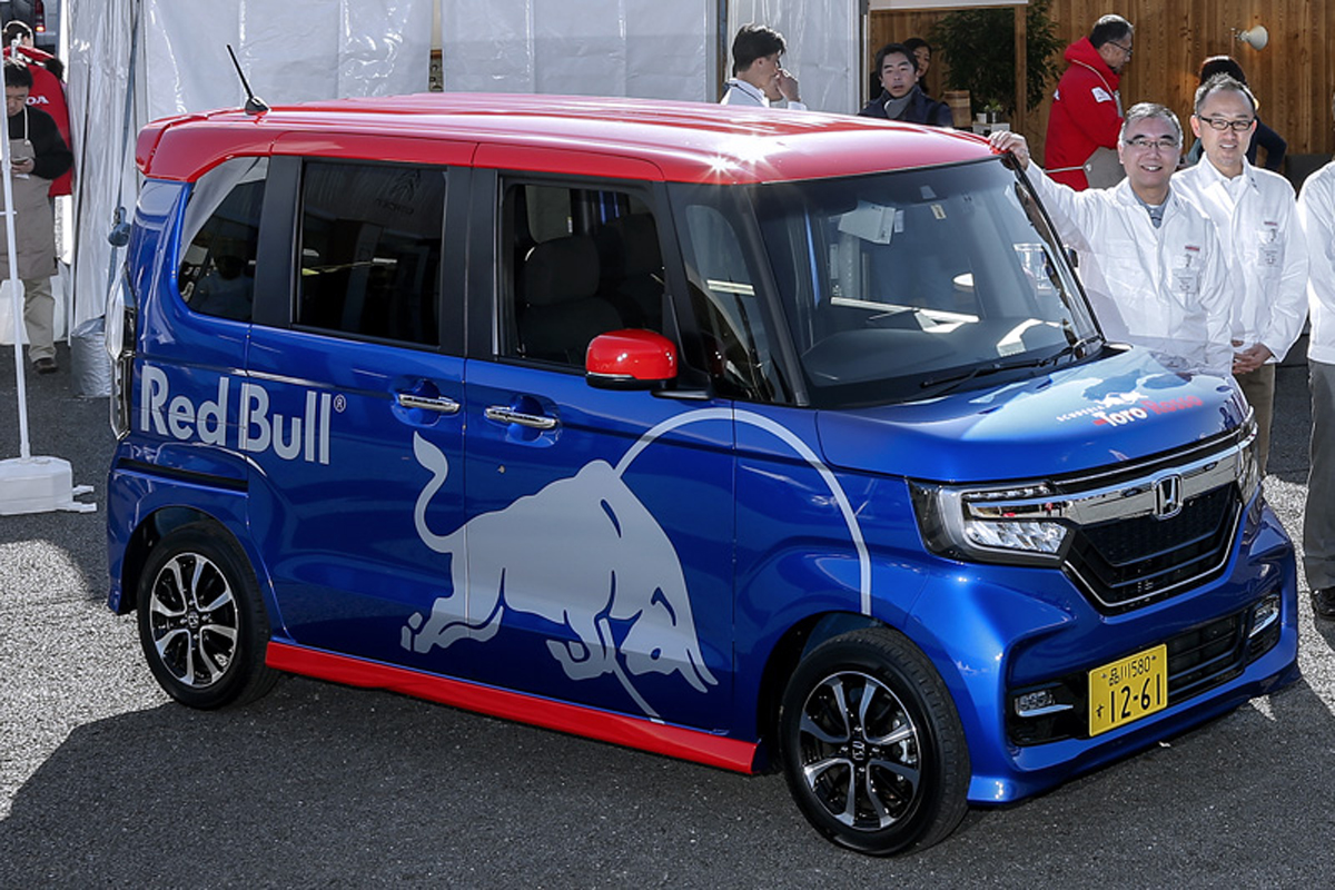 トロ・ロッソ・ホンダ N-BOX