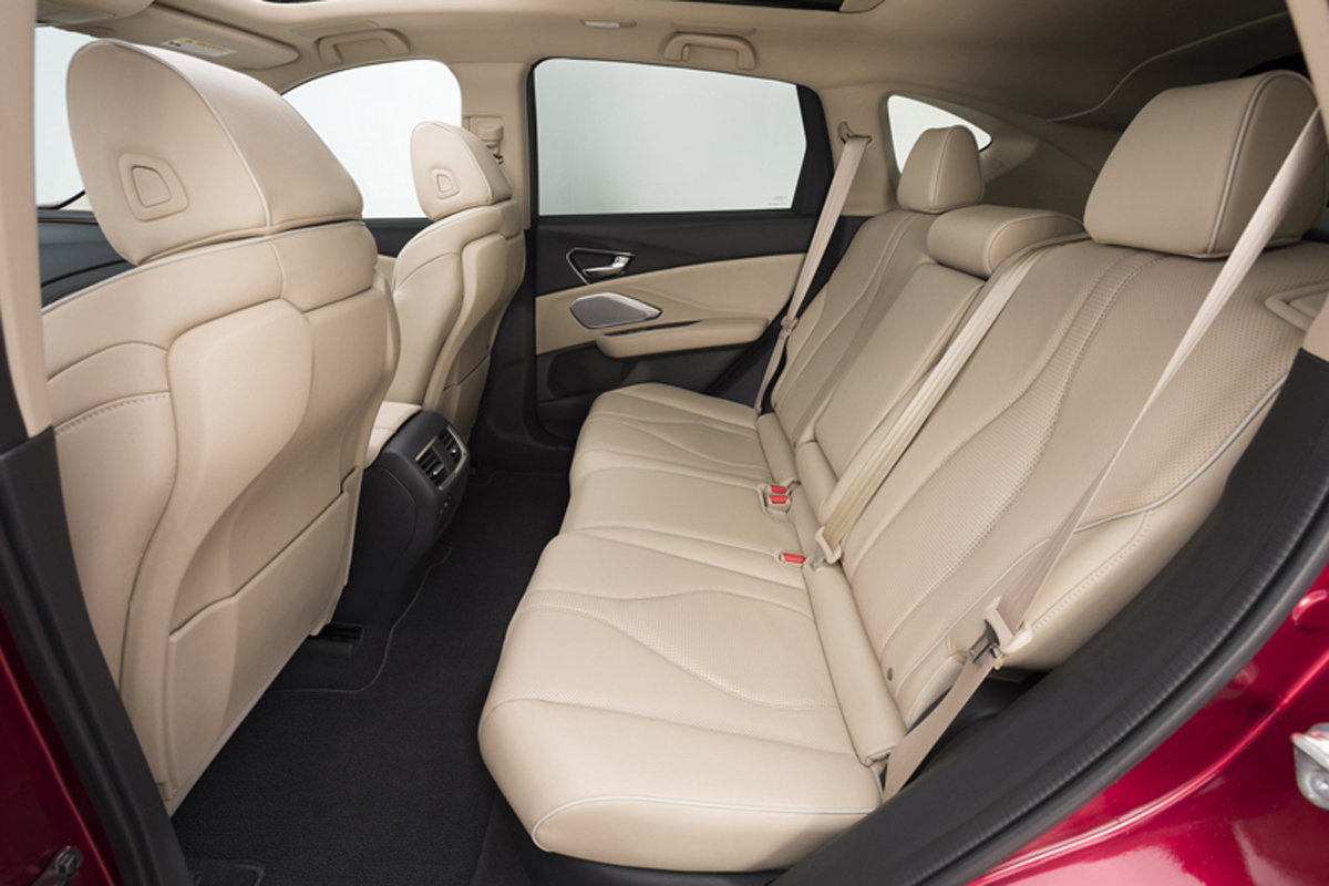 新型アキュラRDX 06