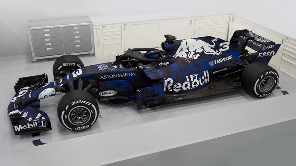 レッドブル RB14 画像