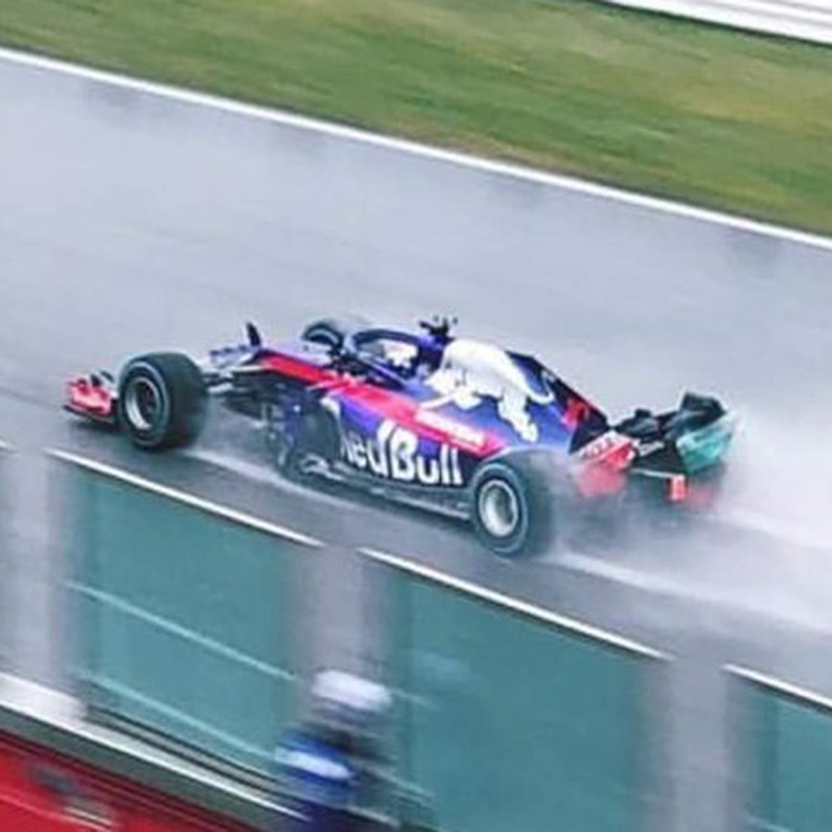 トロロッソ・ホンダ STR13 画像