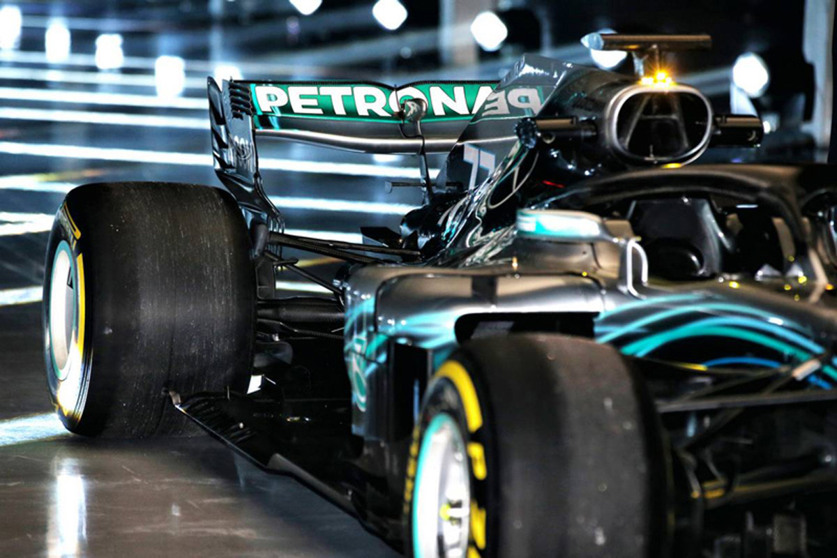 メルセデス W09