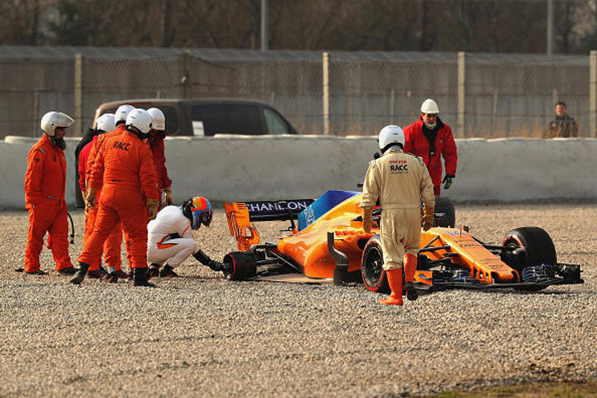 マクラーレン MCL33