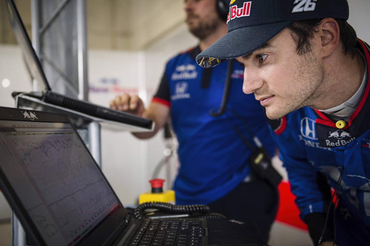 ダニ・ペドロサ、トロロッソ・ホンダ仕様のマシンでF1初走行(写真13)