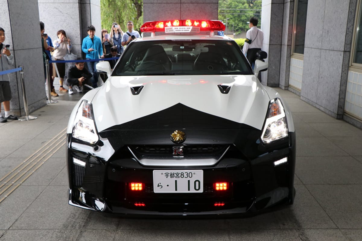 R35型GT-R 警察車両