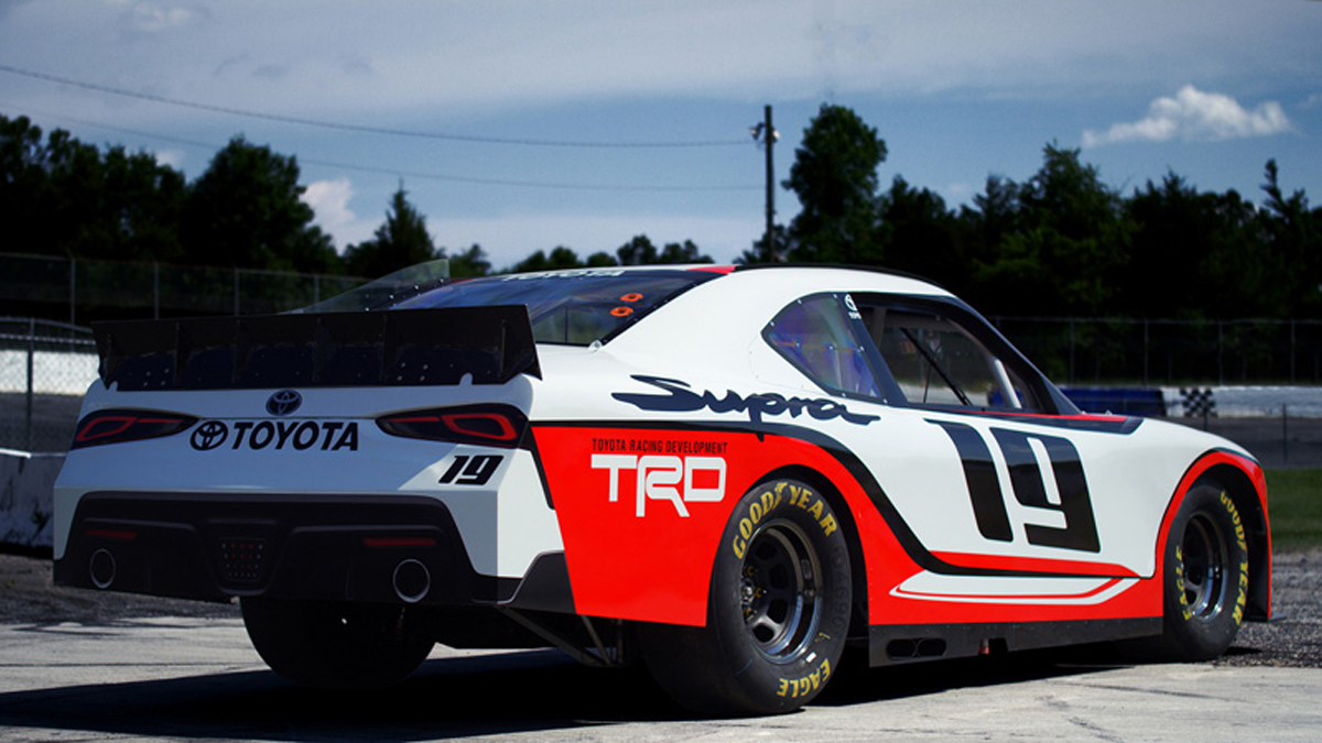2019年 トヨタ スープラ NASCAR