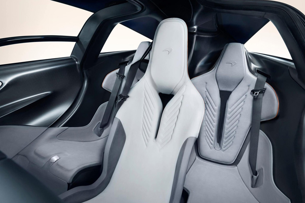 McLaren Speedtail 3シート