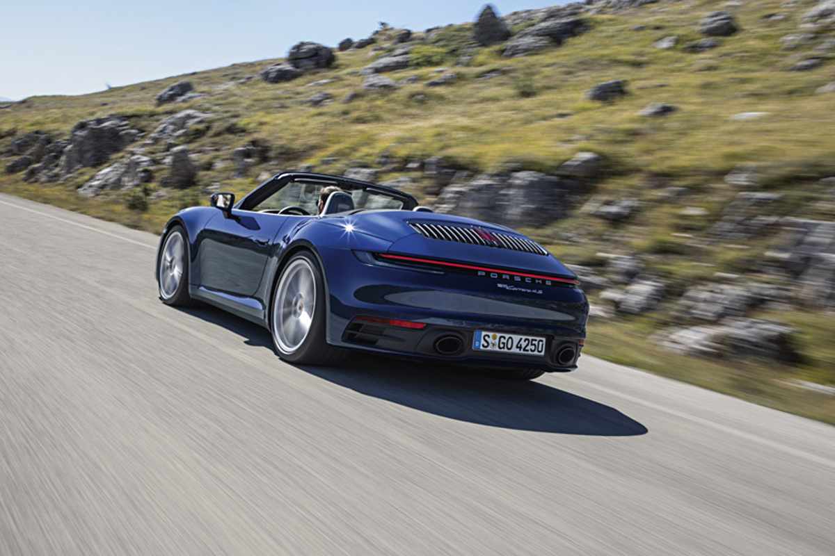ポルシェ 新型911カブリオレ:高度なアシスタンスシステムが安全性と快適性を強化