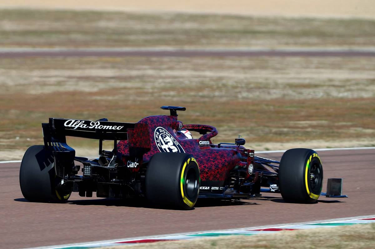 アルファロメオ・レーシング 2019年F1マシン ⑤
