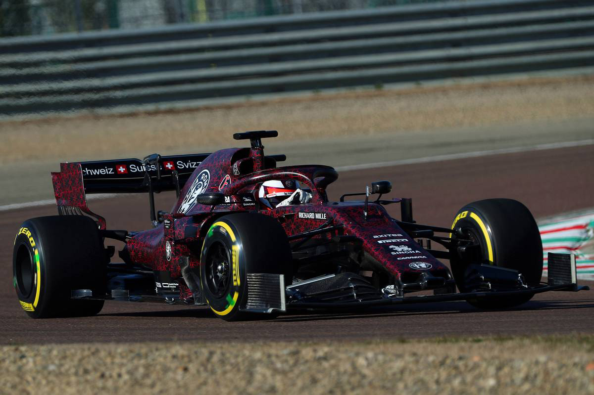 アルファロメオ・レーシング 2019年F1マシン ⑦