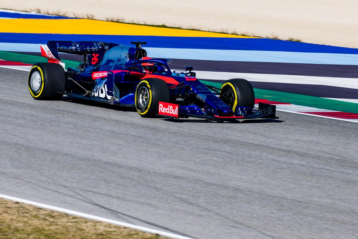 トロロッソ・ホンダ STR14 シェイクダウン ⑥