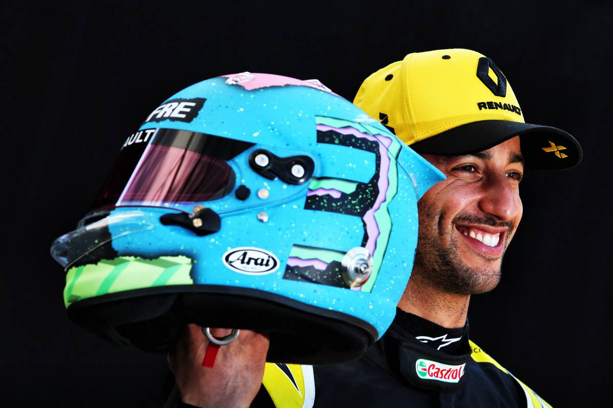 ダニエル・リカルド 2019年 F1ヘルメット