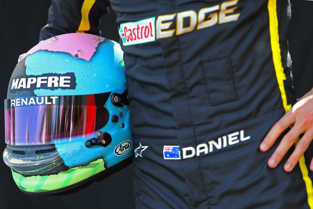 Daniel Ricciardo 2019 F1 ヘルメット