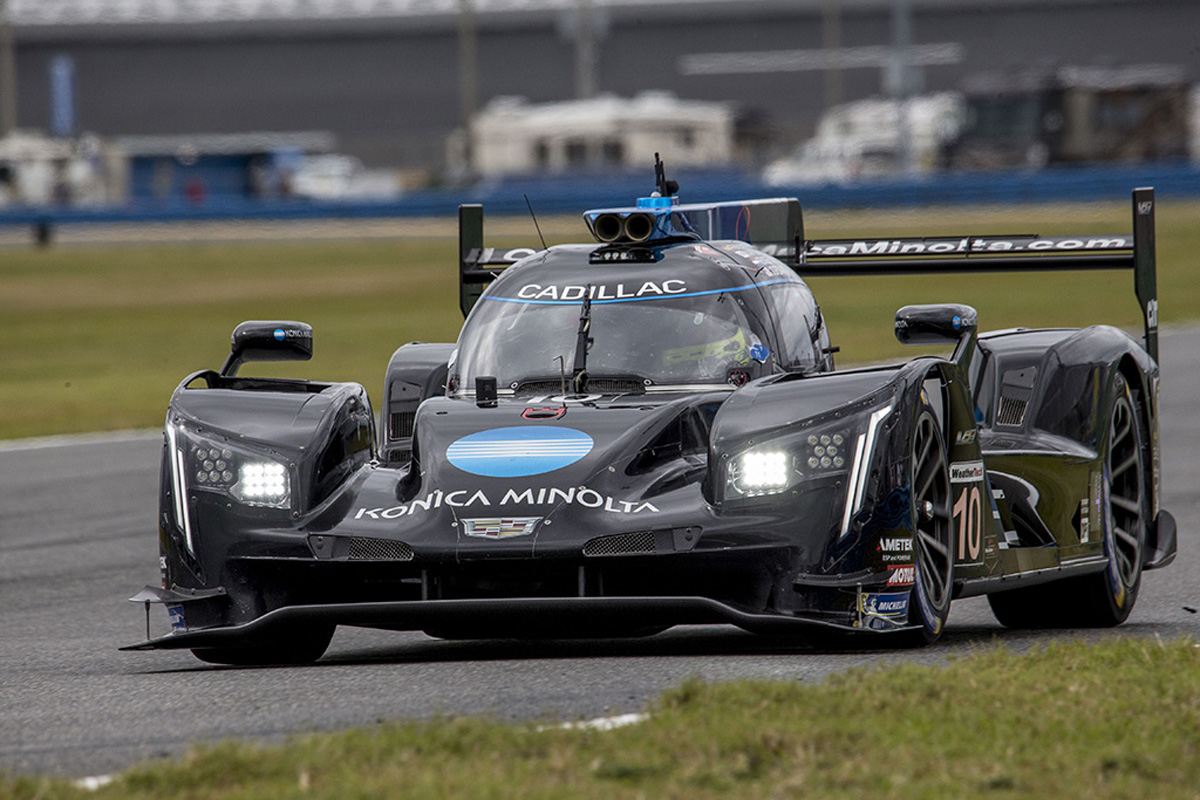 コニカミノルタ・キャデラック DPi-V.R 10号車