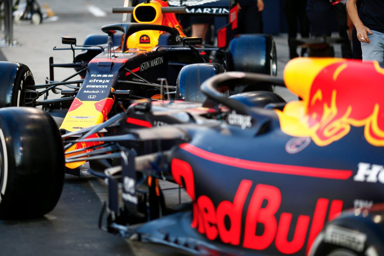 レッドブル・ホンダ 2019年 F1チーム集合写真