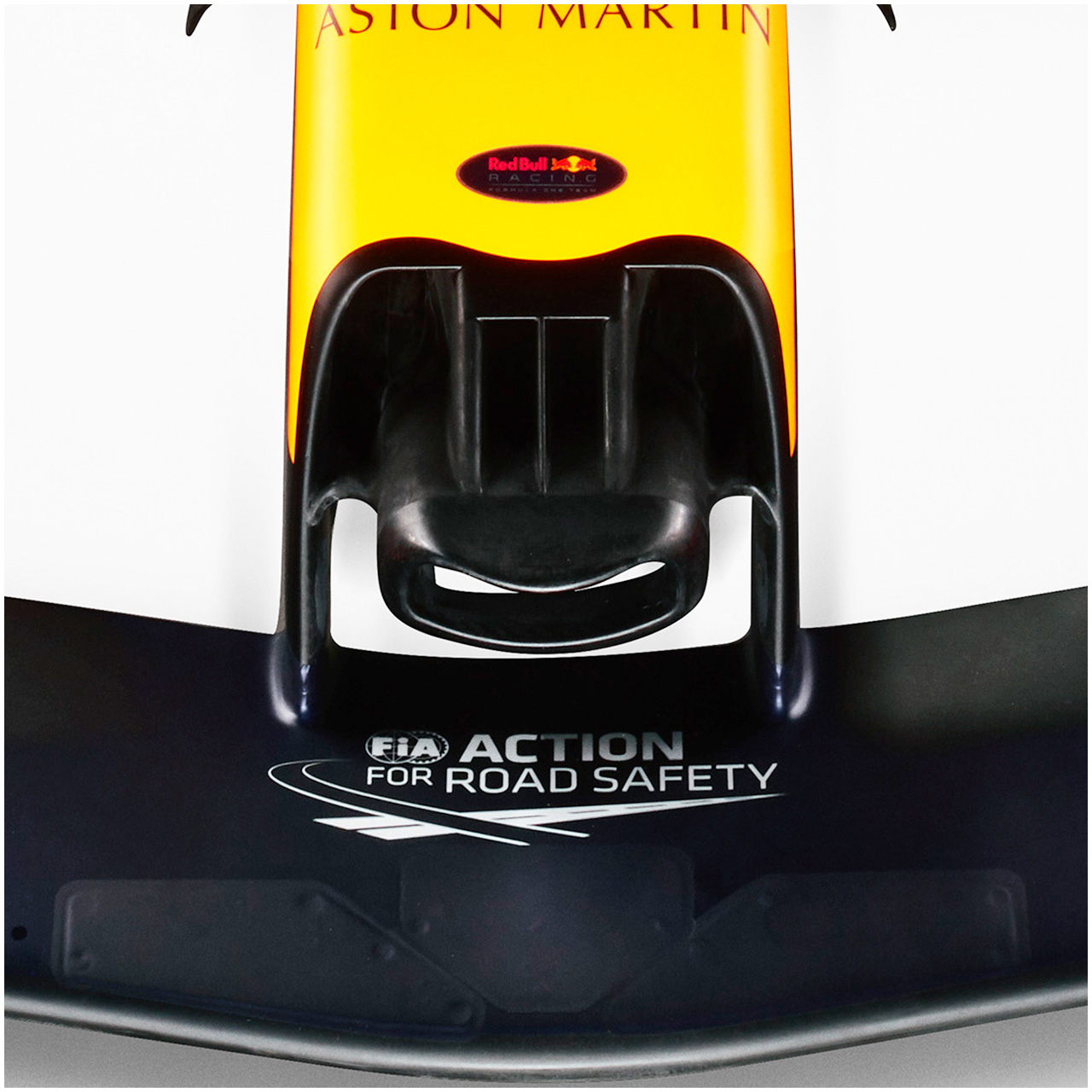 レッドブル・ホンダ RB16:フロントノーズ / 2020年F1マシン解説