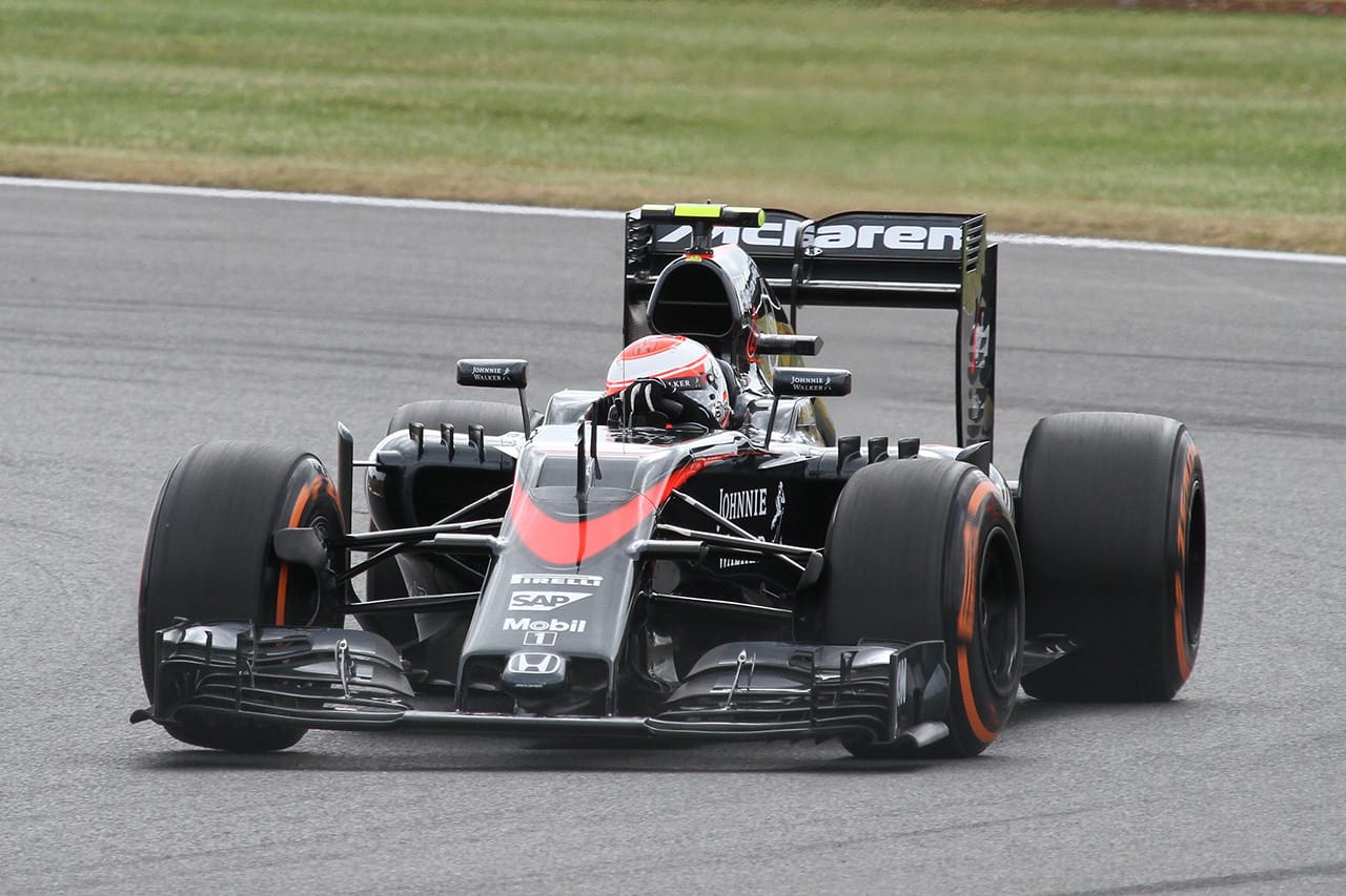 マクラーレン・ホンダ MP4-30 (2015年のF1世界選手権)
