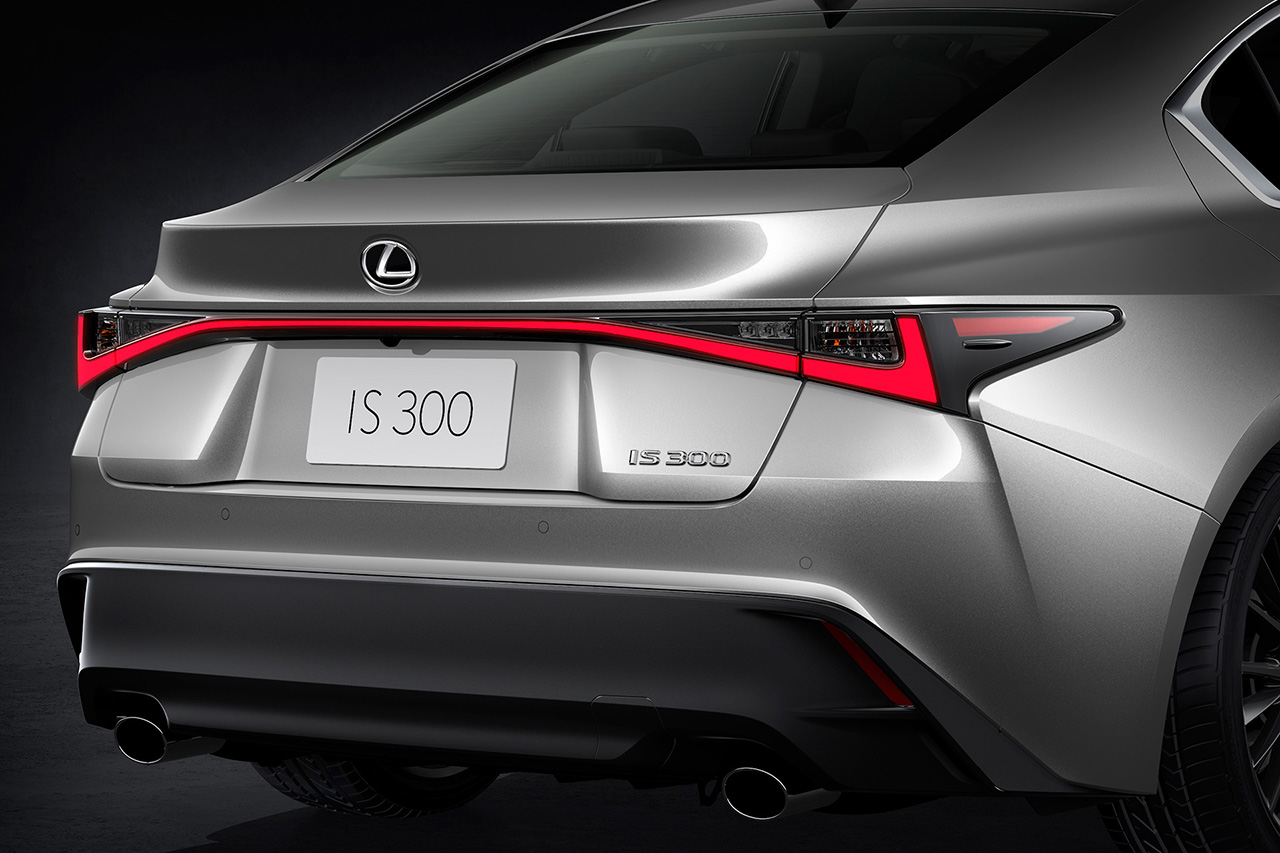 Lexus IS
