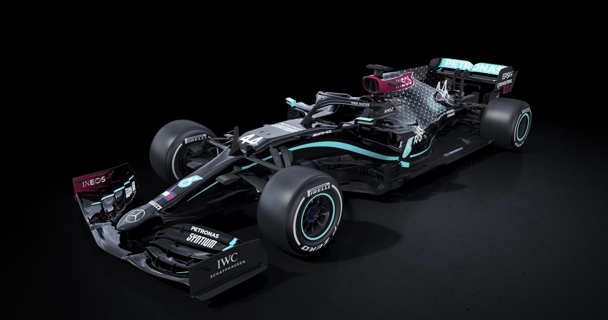 “オールブラック”に変更されたメルセデス W11