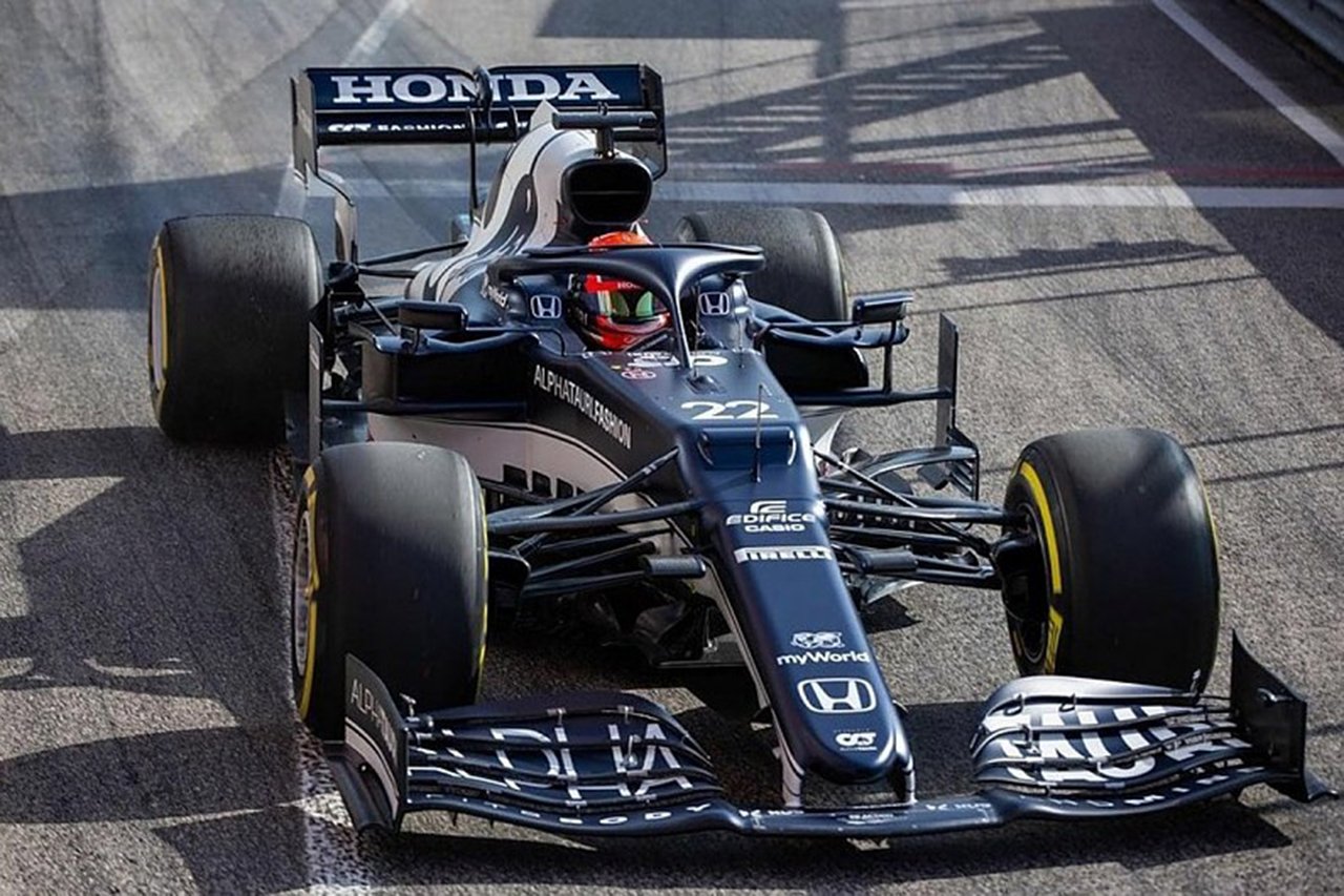 アルファタウリ・ホンダF1 AT02 シェイクダウン 画像