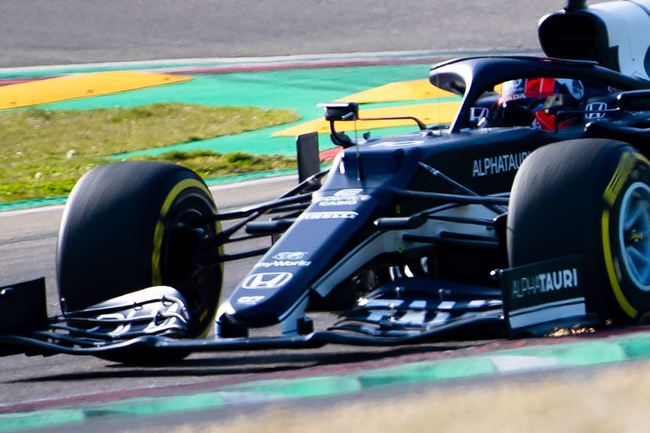アルファタウリ・ホンダF1 AT02 シェイクダウン 画像