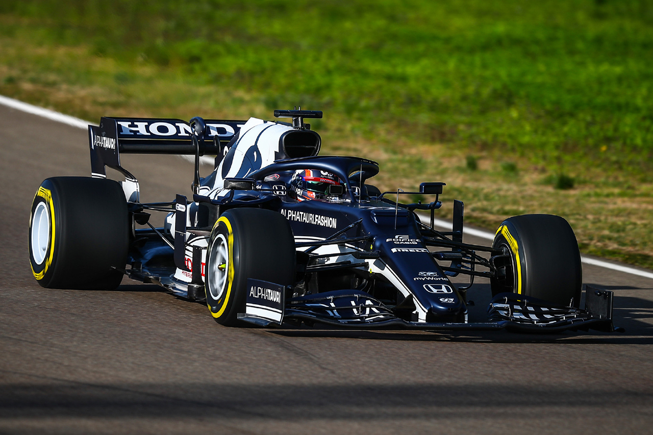 アルファタウリ・ホンダF1 AT02 シェイクダウン 画像