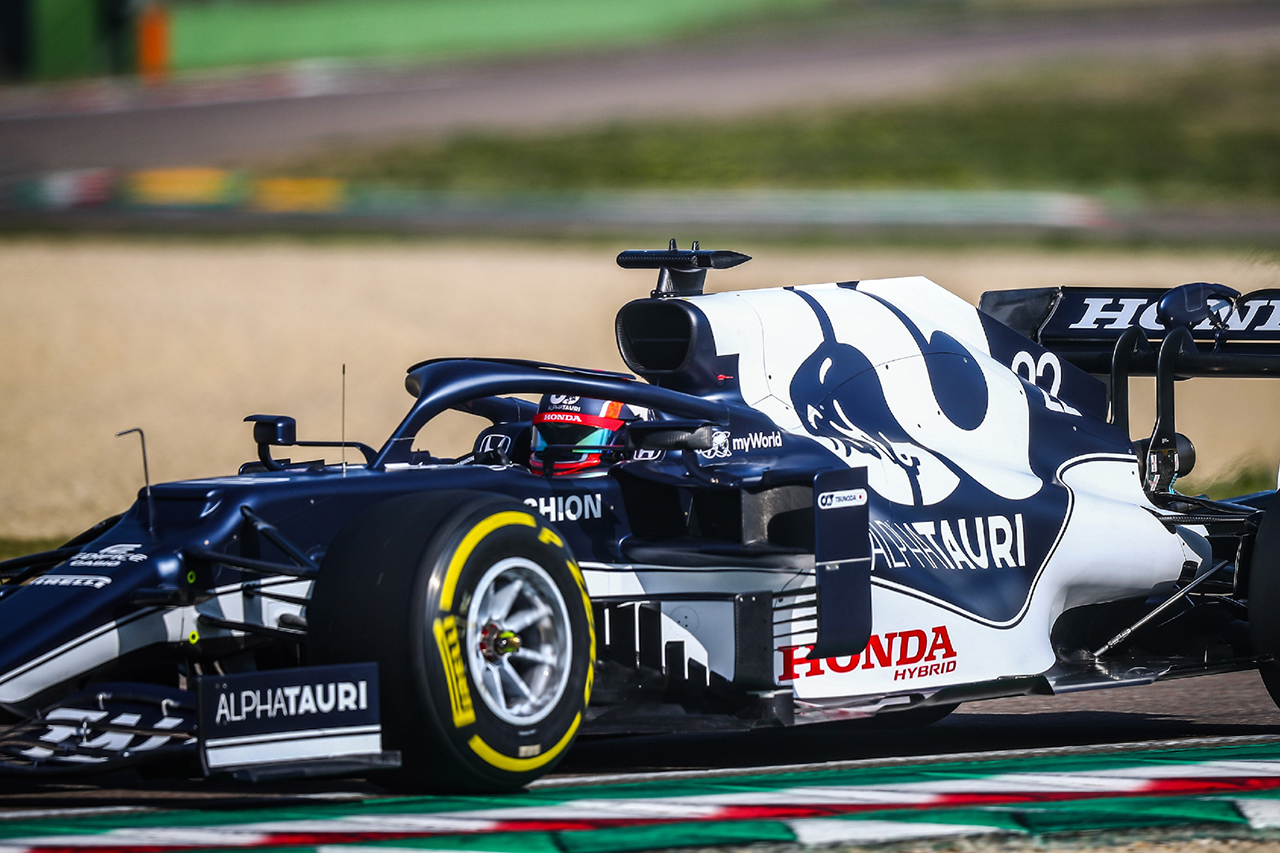 アルファタウリ・ホンダF1 AT02 シェイクダウン 画像