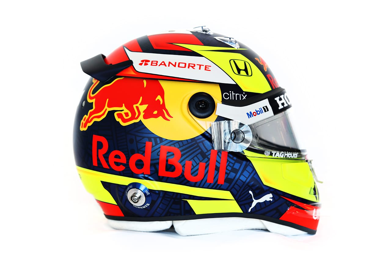 セルジオ・ペレス 2021年 F1ヘルメット 側面(レッドブル・ホンダF1)