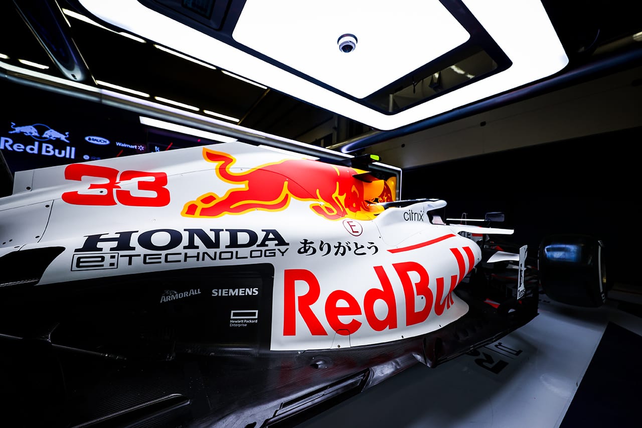 レッドブル・ホンダF1 RB16B “White Edition” (3)