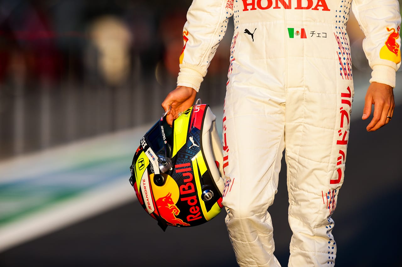 レッドブル・ホンダ 2021年 F1トルコGP レーシングスーツ(セルジオ・ペレス)