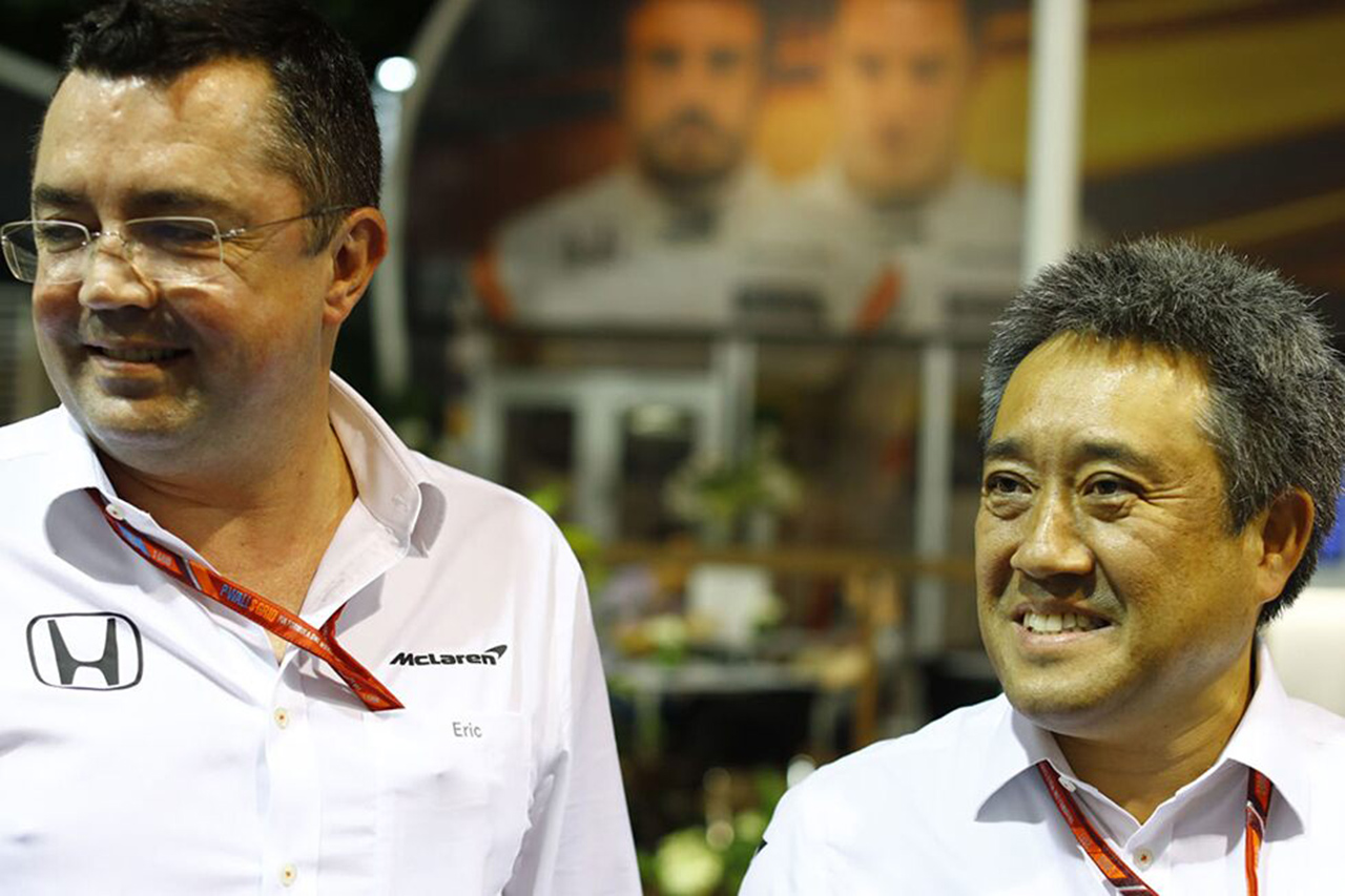 山本雅史(ホンダF1 マネージングディレクター)とエリック・ブーリエ(当時のマクラーレンF1のレーシングディレクター)