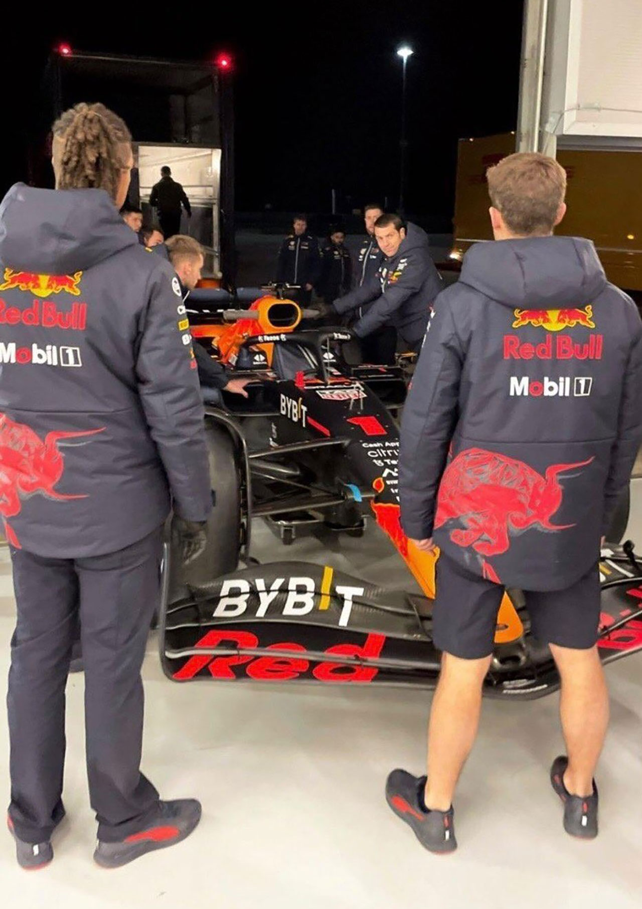 レッドブルF1 RB18