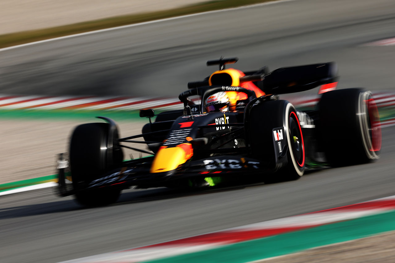 マックス・フェルスタッペン レッドブル RB18 / 2022年 F1バルセロナアテスト 初日