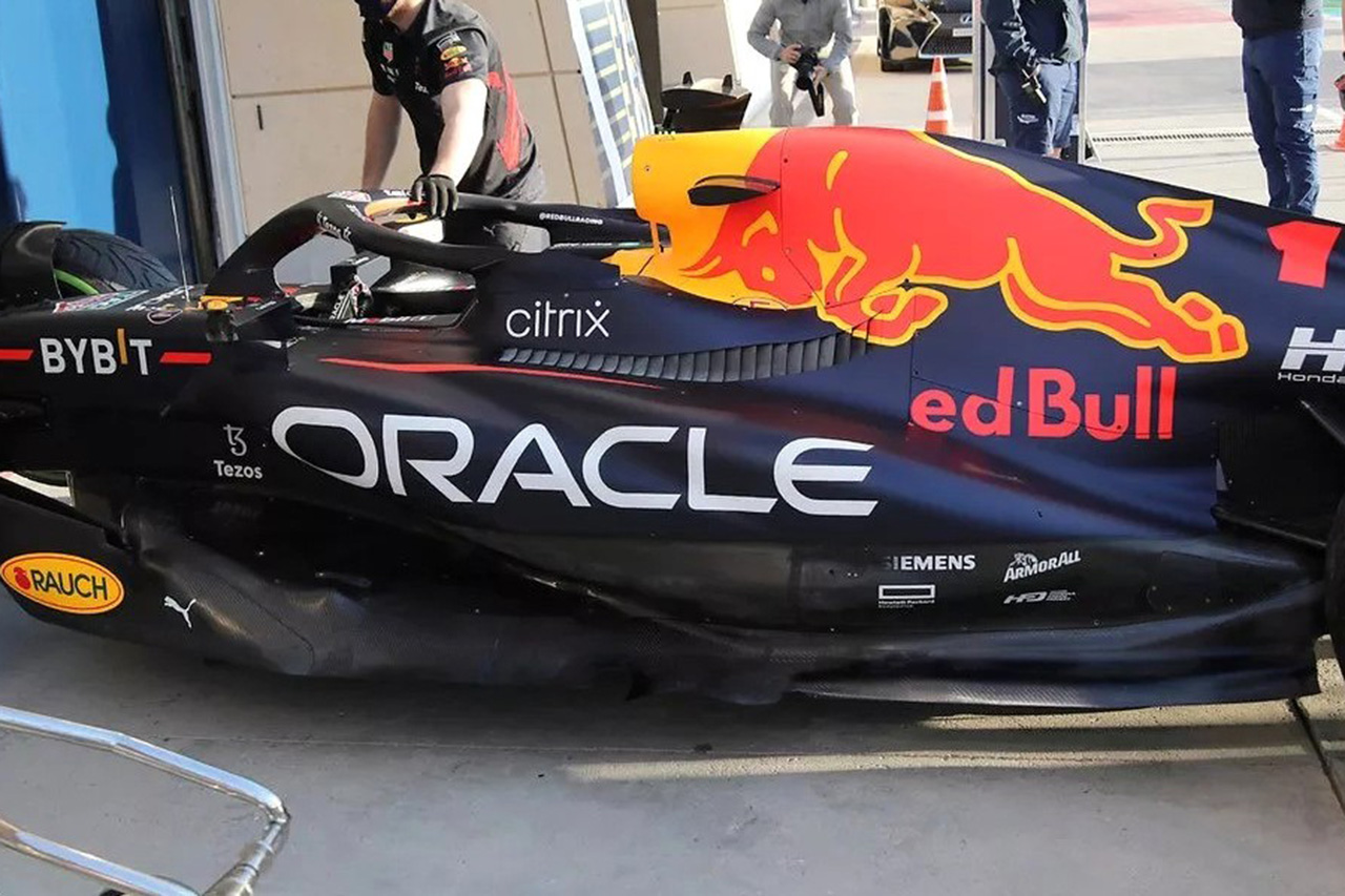 レッドブル・レーシング RB18 / スペイングランプリ