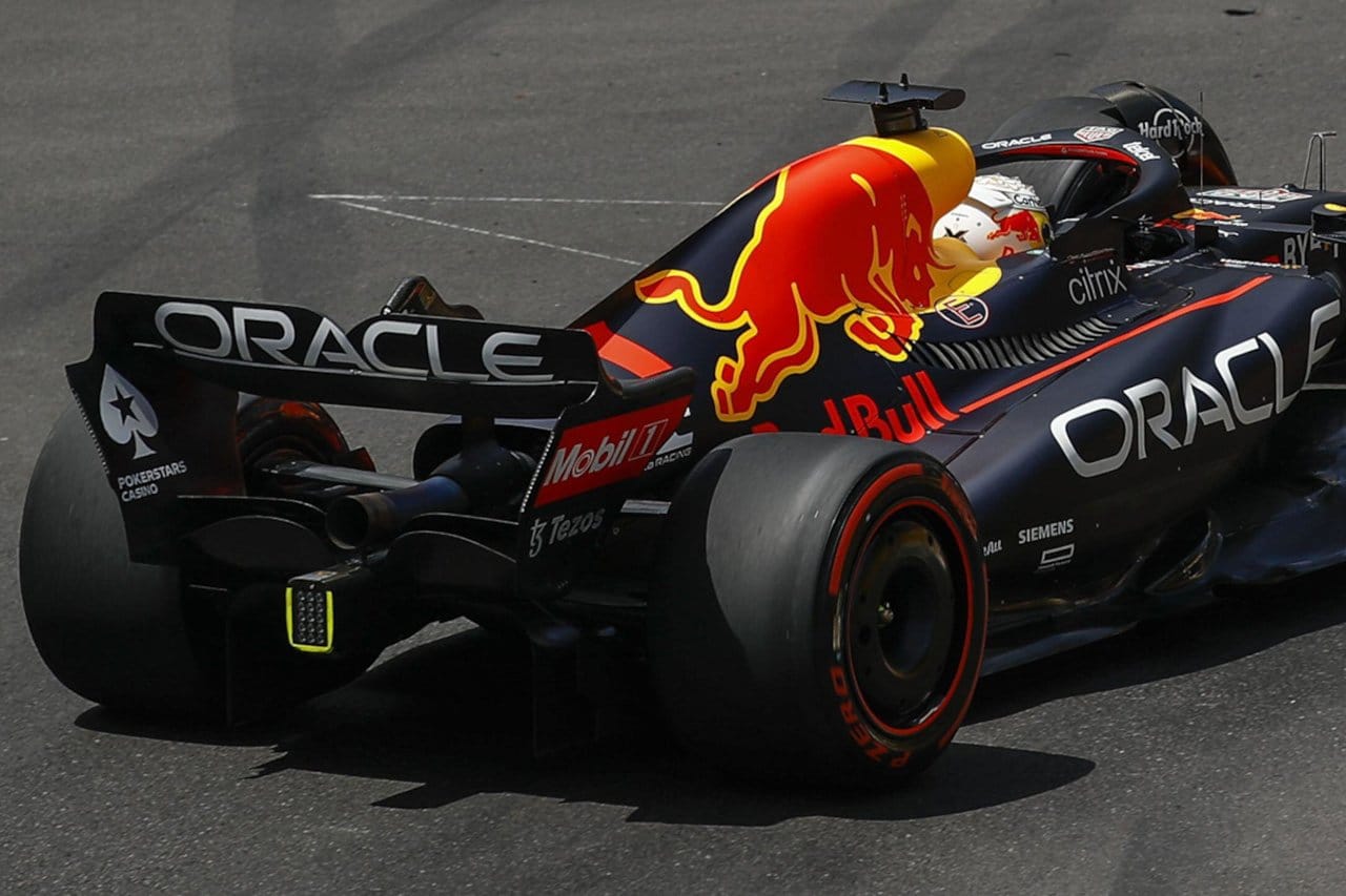レッドブル・レーシング F1 DRS(ドラッグリダクションシステム)