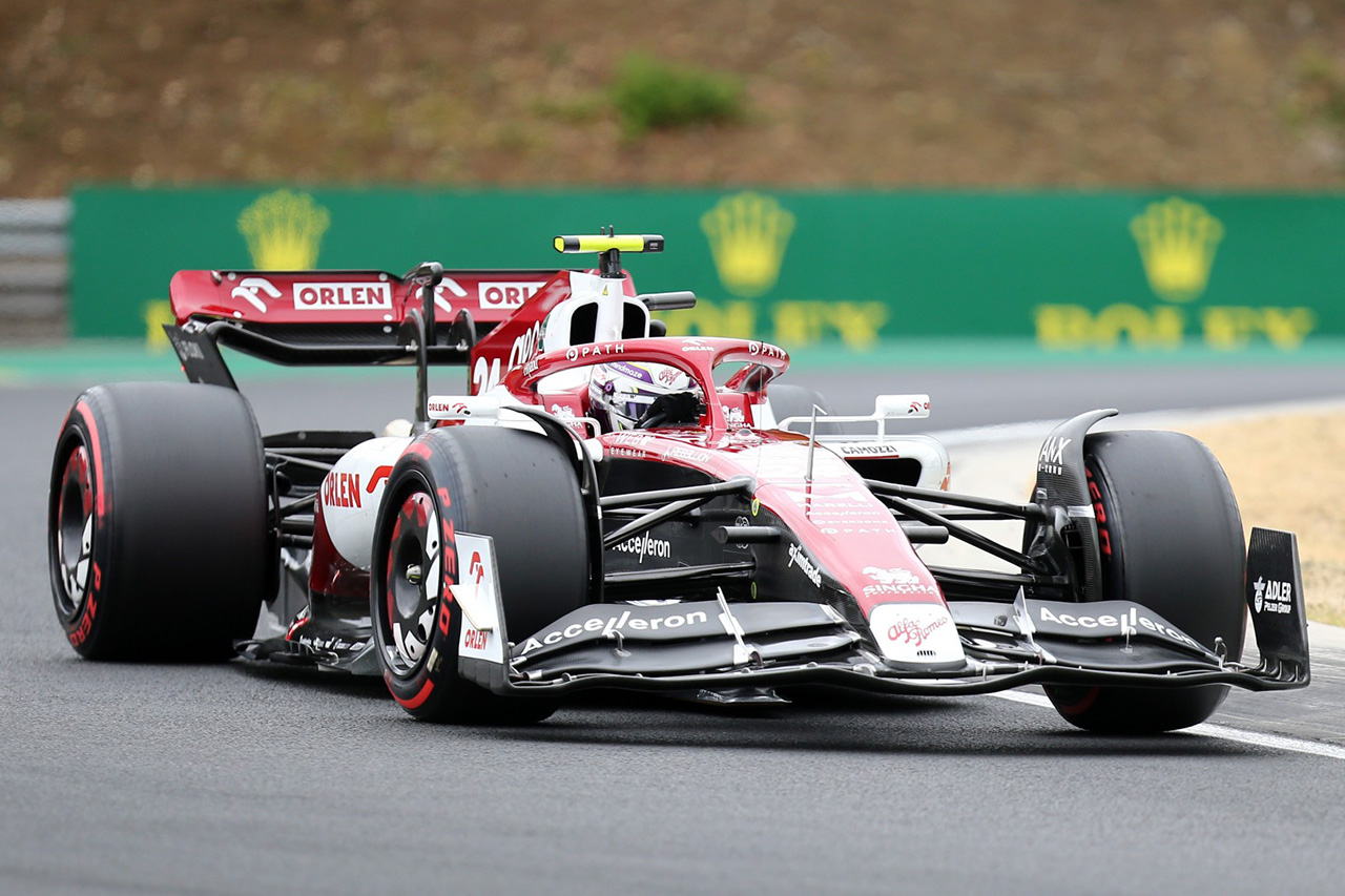 周冠宇 F1 アルファロメオ・レーシング