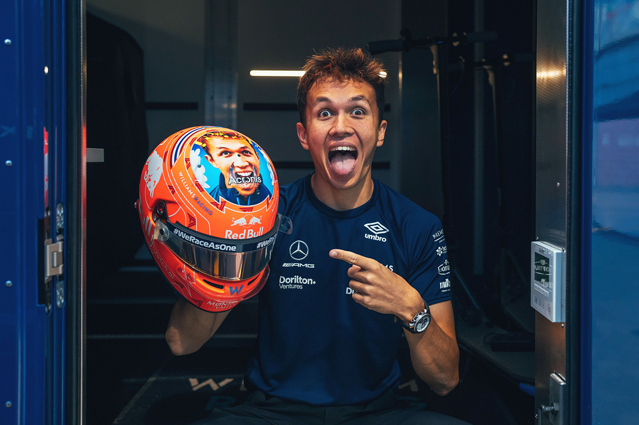アレクサンダー・アルボン 2022年 F1イタリアGP ヘルメット
