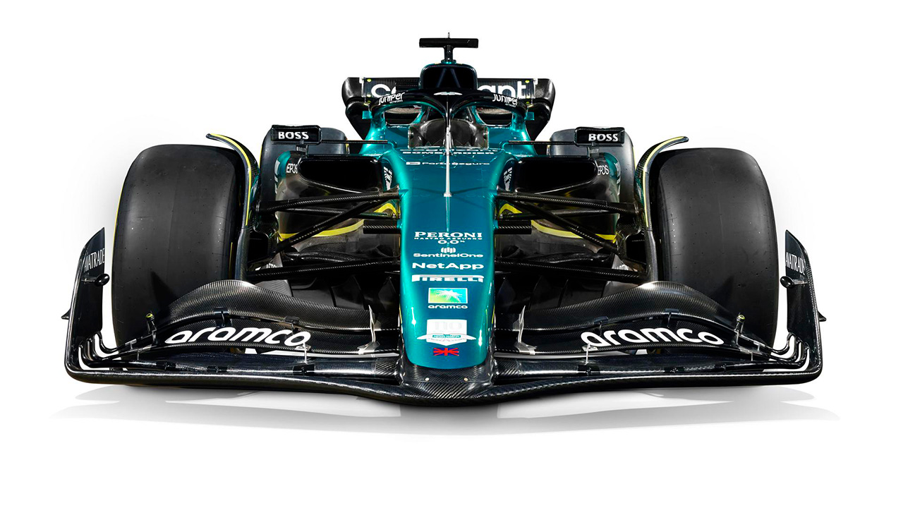 アストンマーティンF1 AMR23 フロントビュー